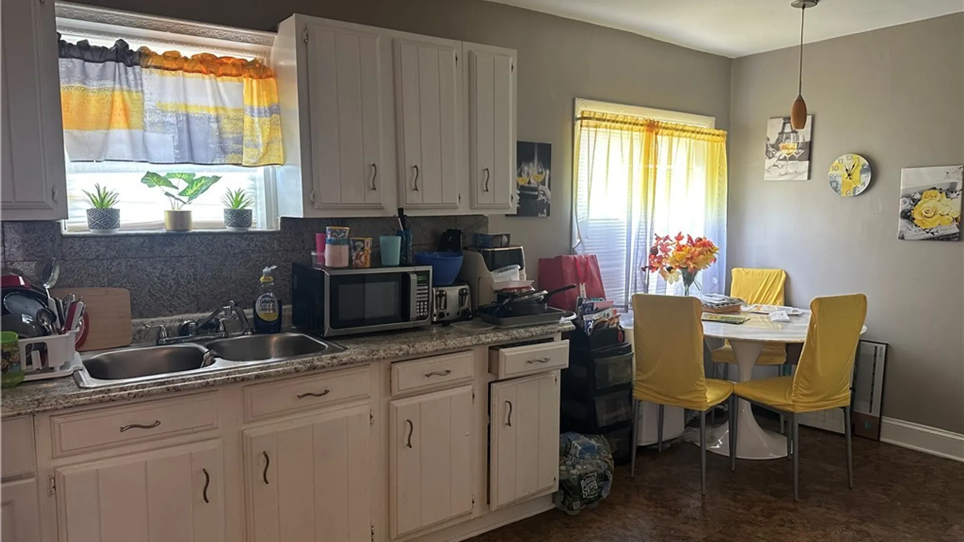 Property at 101 Wiley Place, Buffalo, NY 14207 3