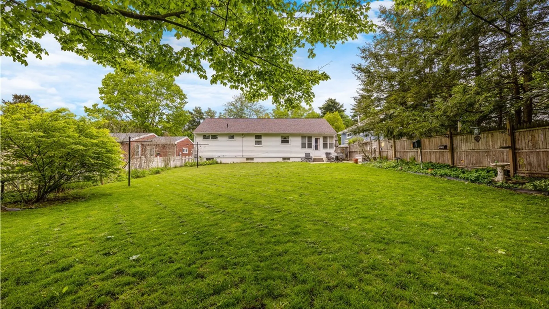 Property at 208 Harding Place, Syracuse, NY 13205 30