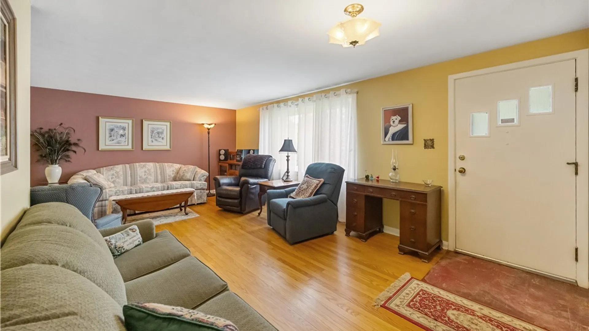Property at 208 Harding Place, Syracuse, NY 13205 4