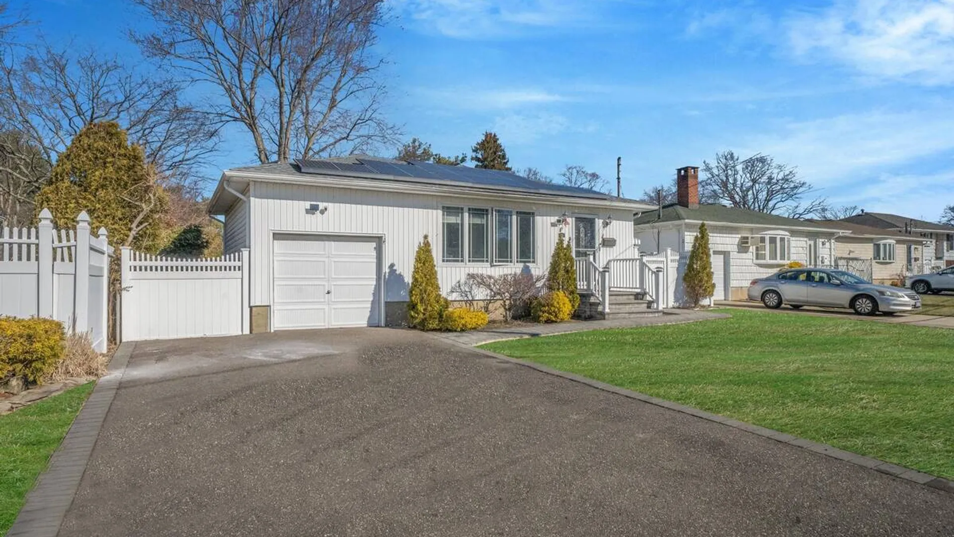 Property at 23 Pearsall Place, Deer Park, NY 11729 3