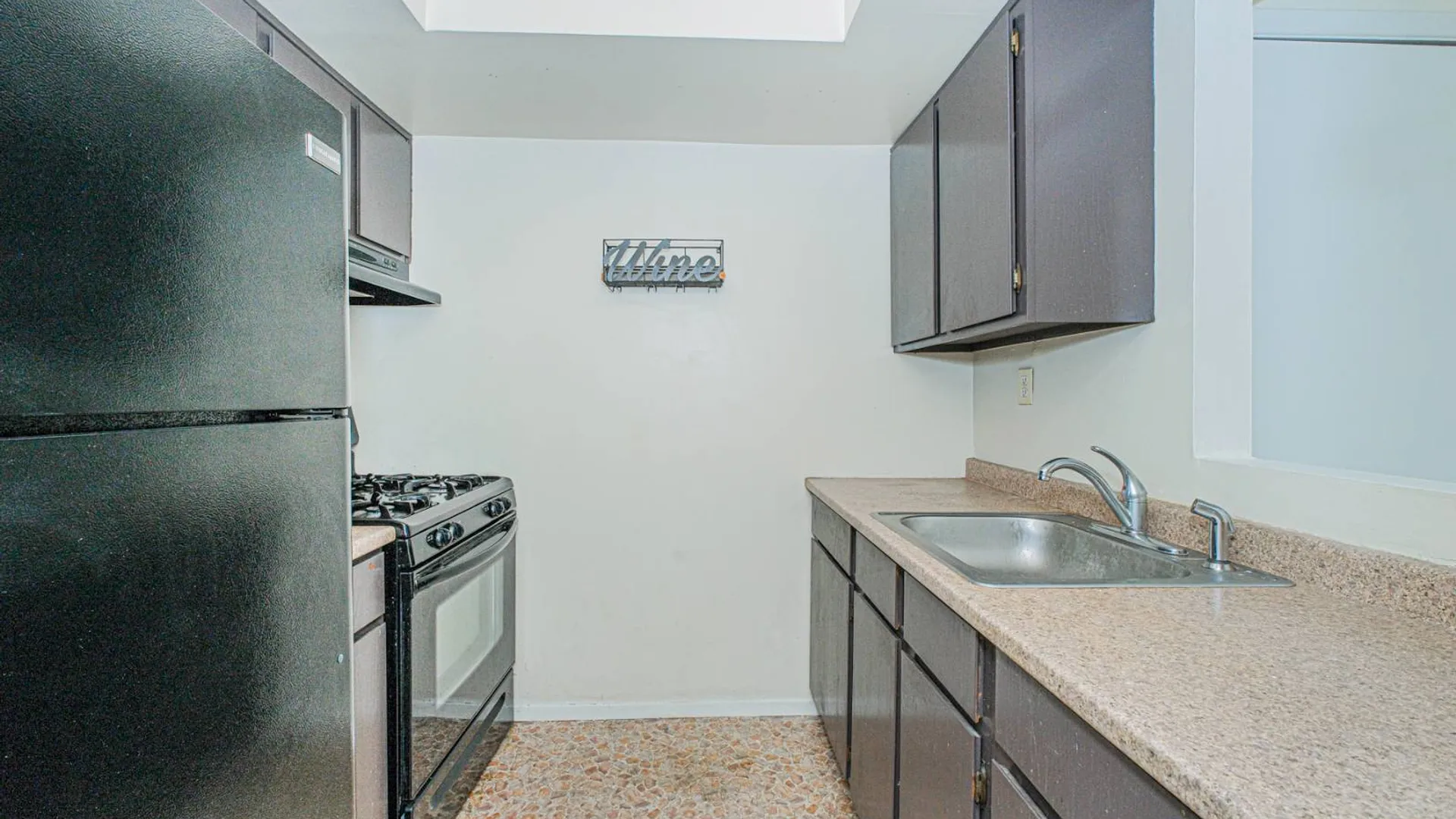 Property at 61 Francine court, Staten Island, NY 10306 6
