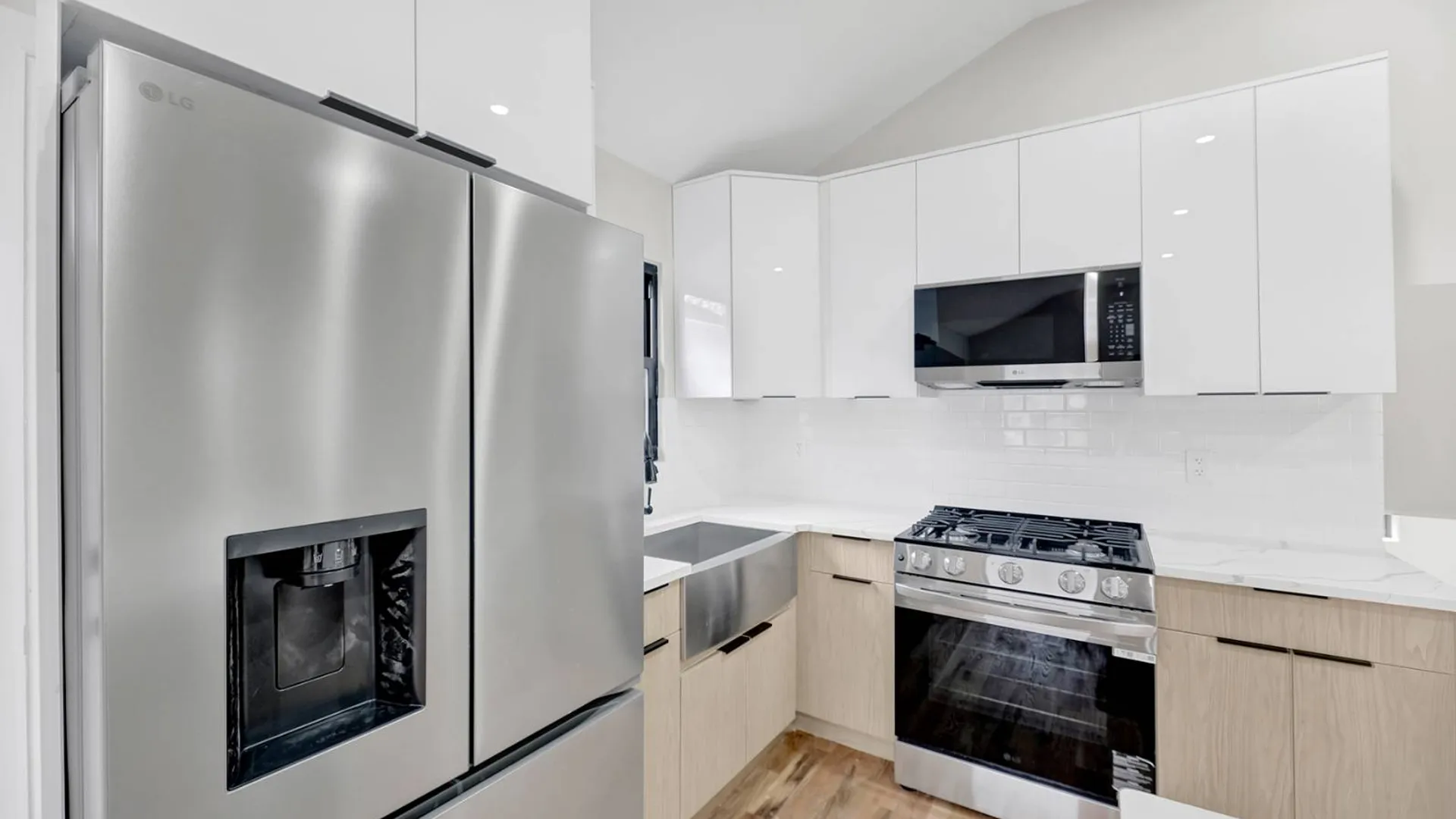 Property at 1242 east 100 street, brooklyn, NY 11236 7