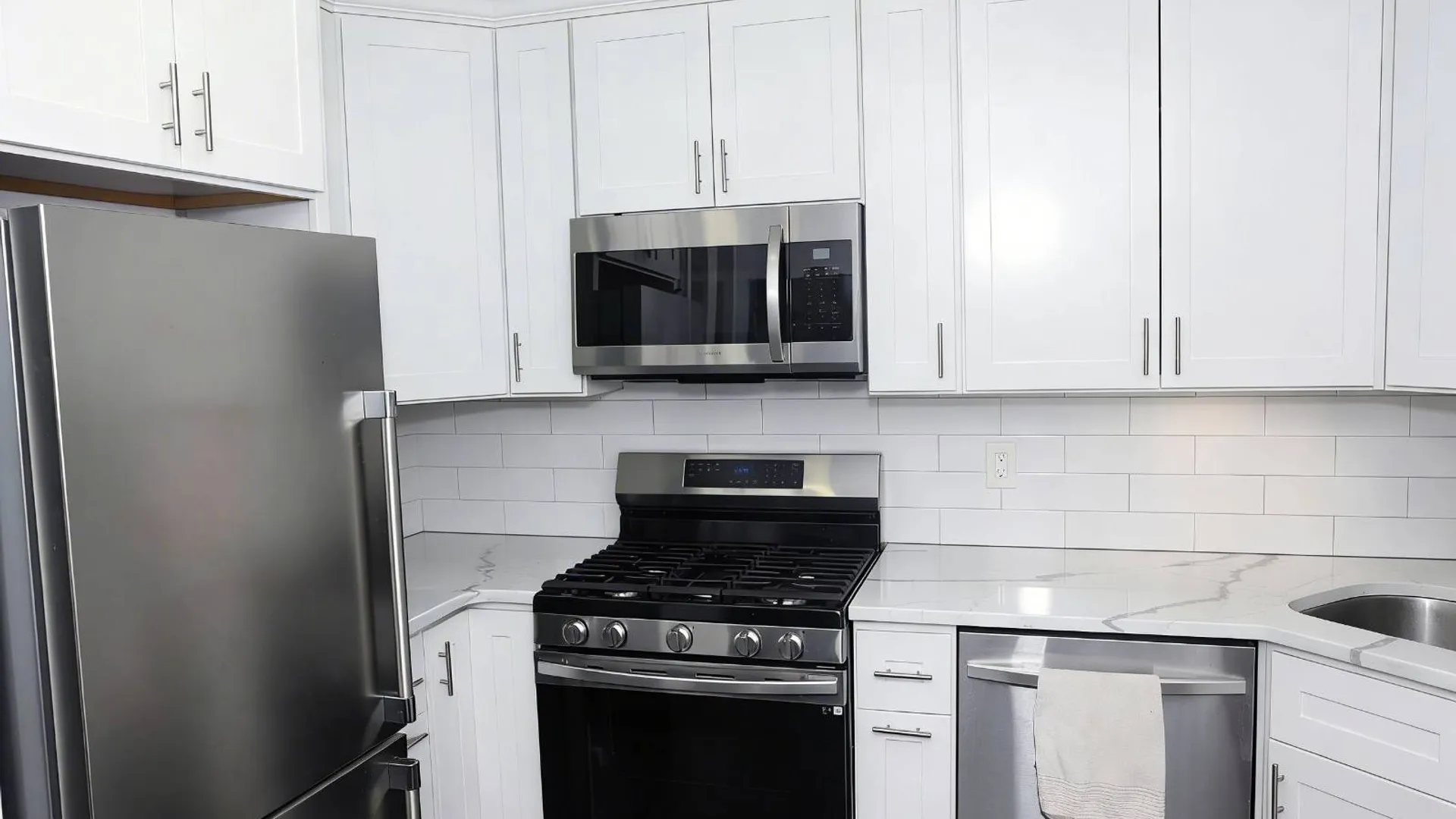 Property at 20701 Estates Drive, Bayside, NY 11360 7