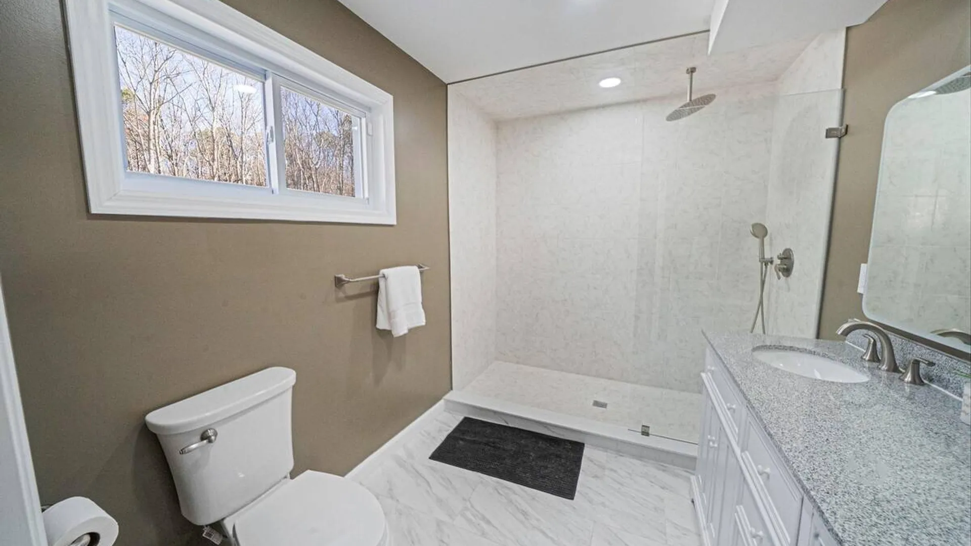 Property at 17 Fairway Drive, Manorville, NY 11949 13