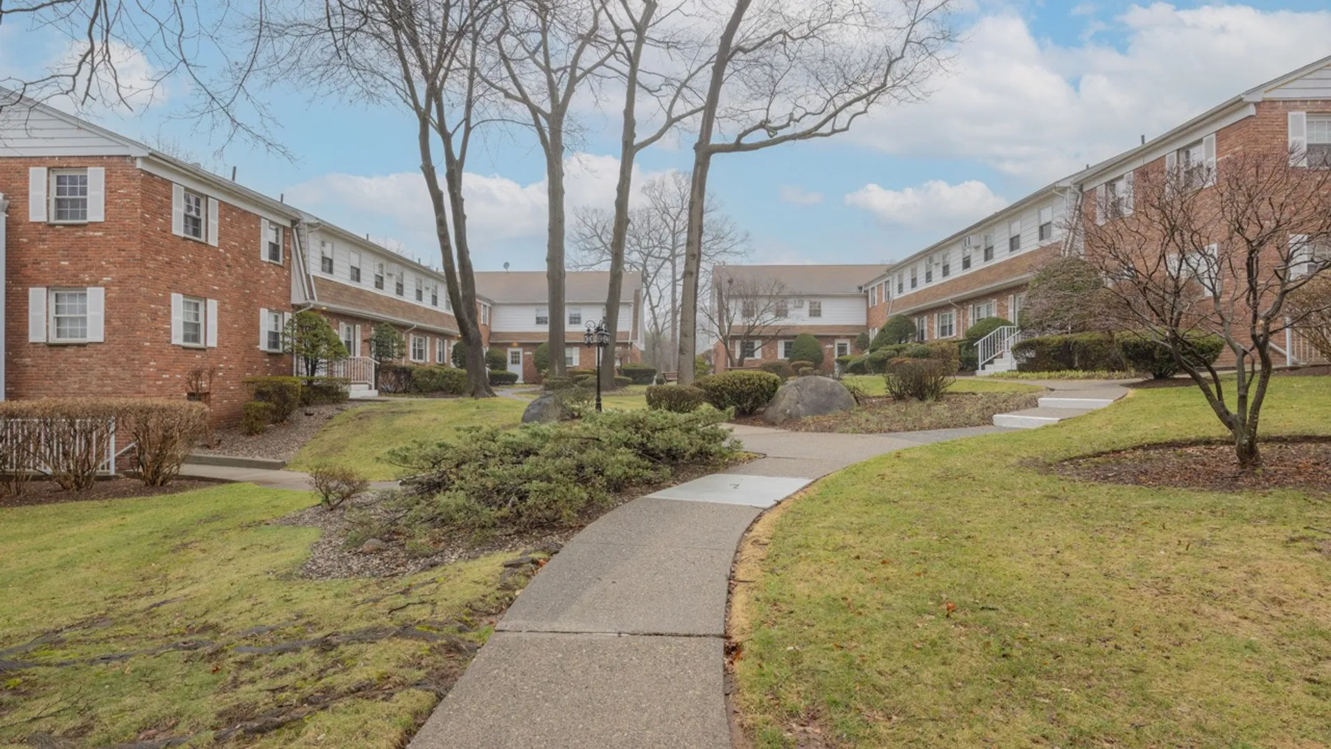 Property at 54 Parkside Drive, Suffern, NY 10901 16