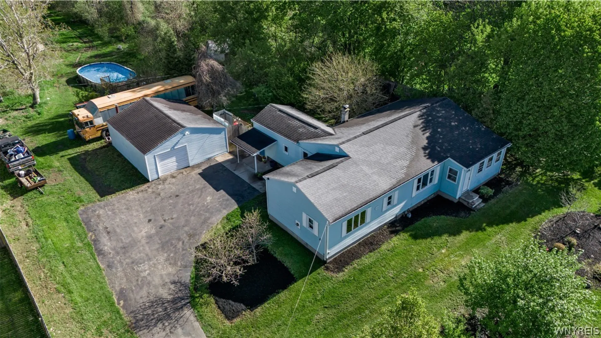 Property at 5565 Ridge Road, Newfane, NY 14094 3