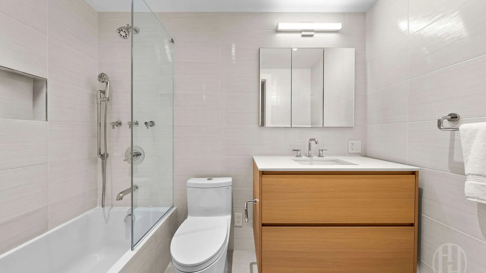 Property at 45 East End Avenue, New York, NY 10028 10