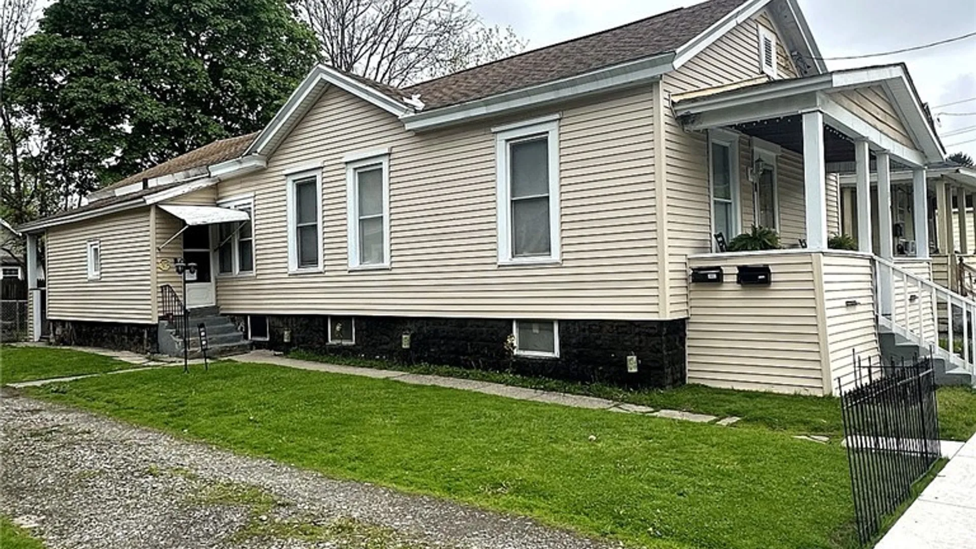 Property at 229 Hier Avenue, Syracuse, NY 13203 3