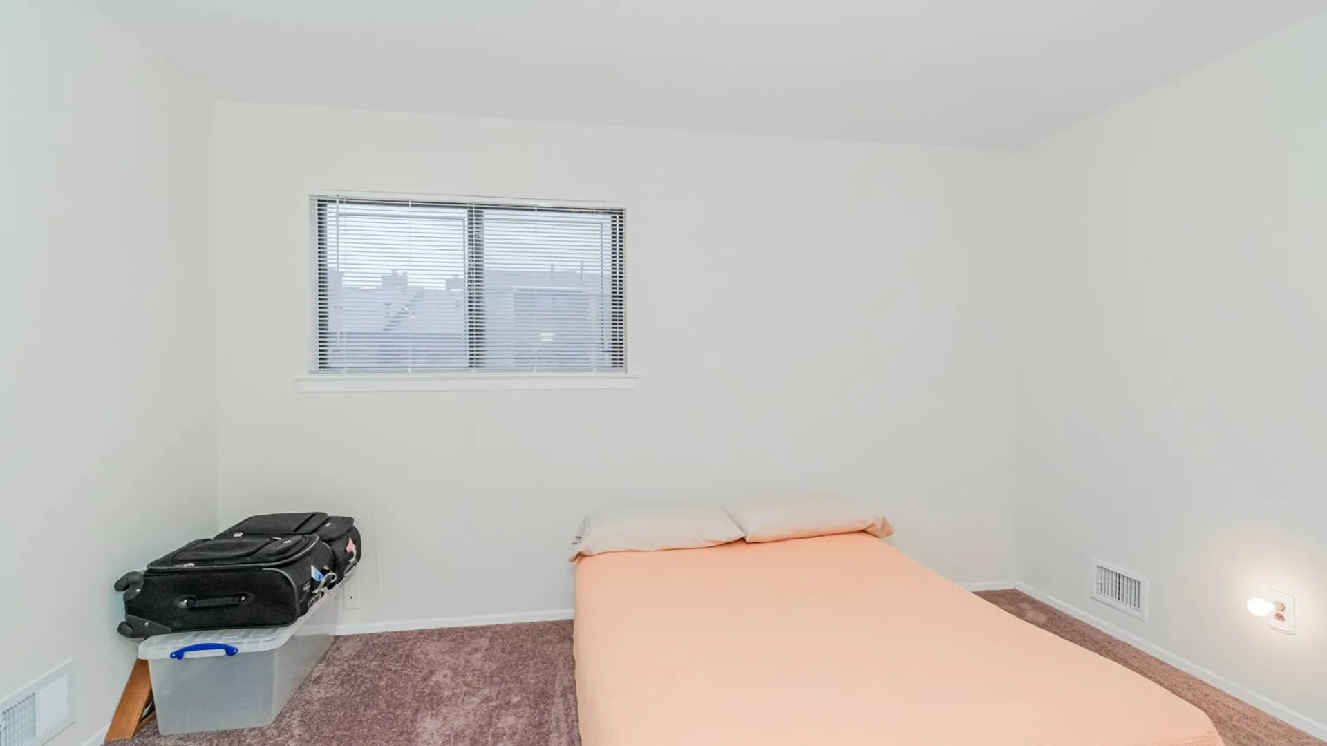 Property at 31 Stonegate dr, STATEN ISLAND, NY 10304 12