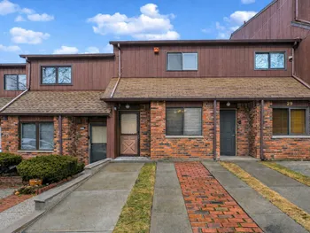 Property at 31 Stonegate dr, STATEN ISLAND, NY 10304