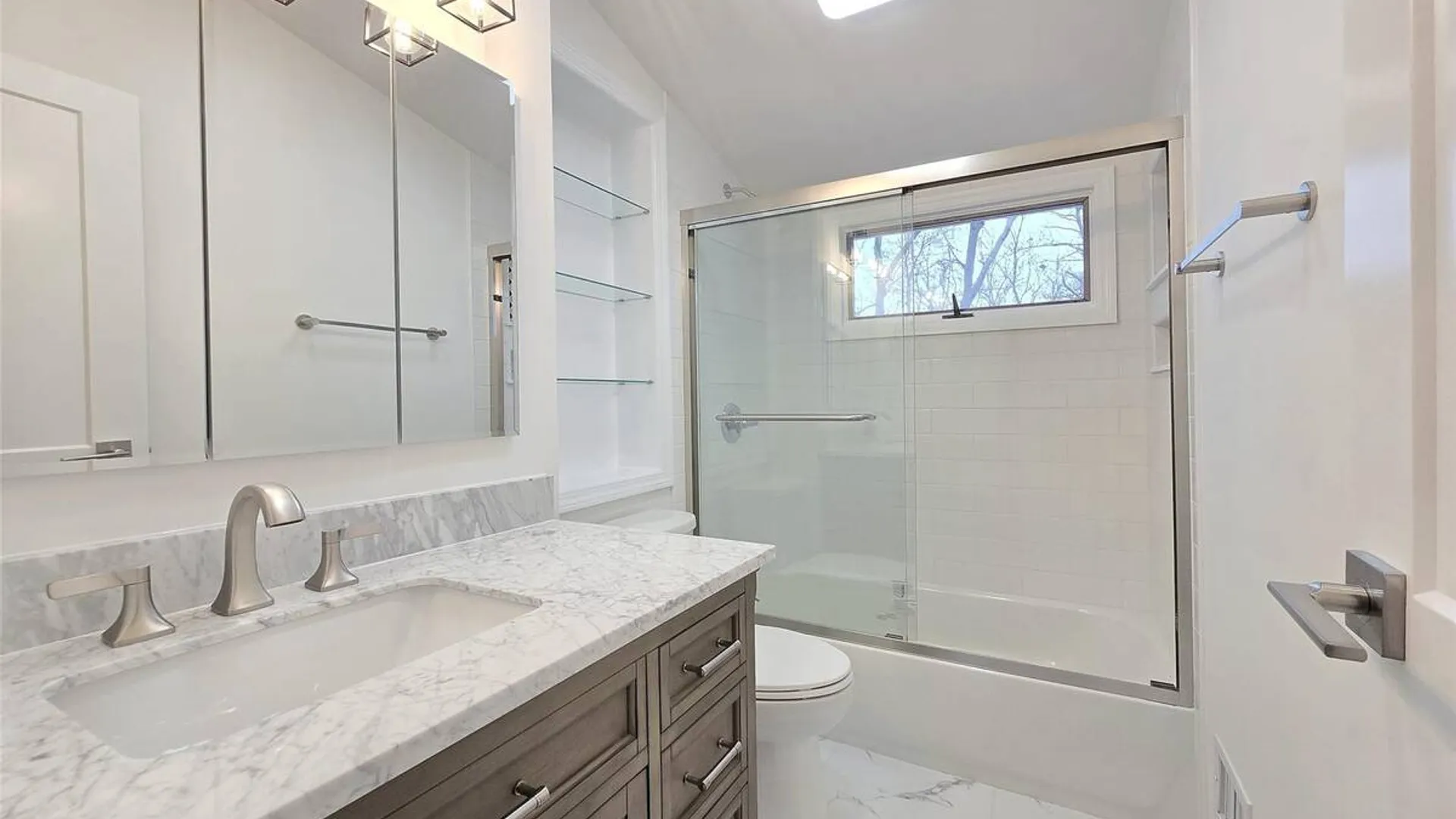 Property at 21 Possum Lane, East Setauket, NY 11733 21