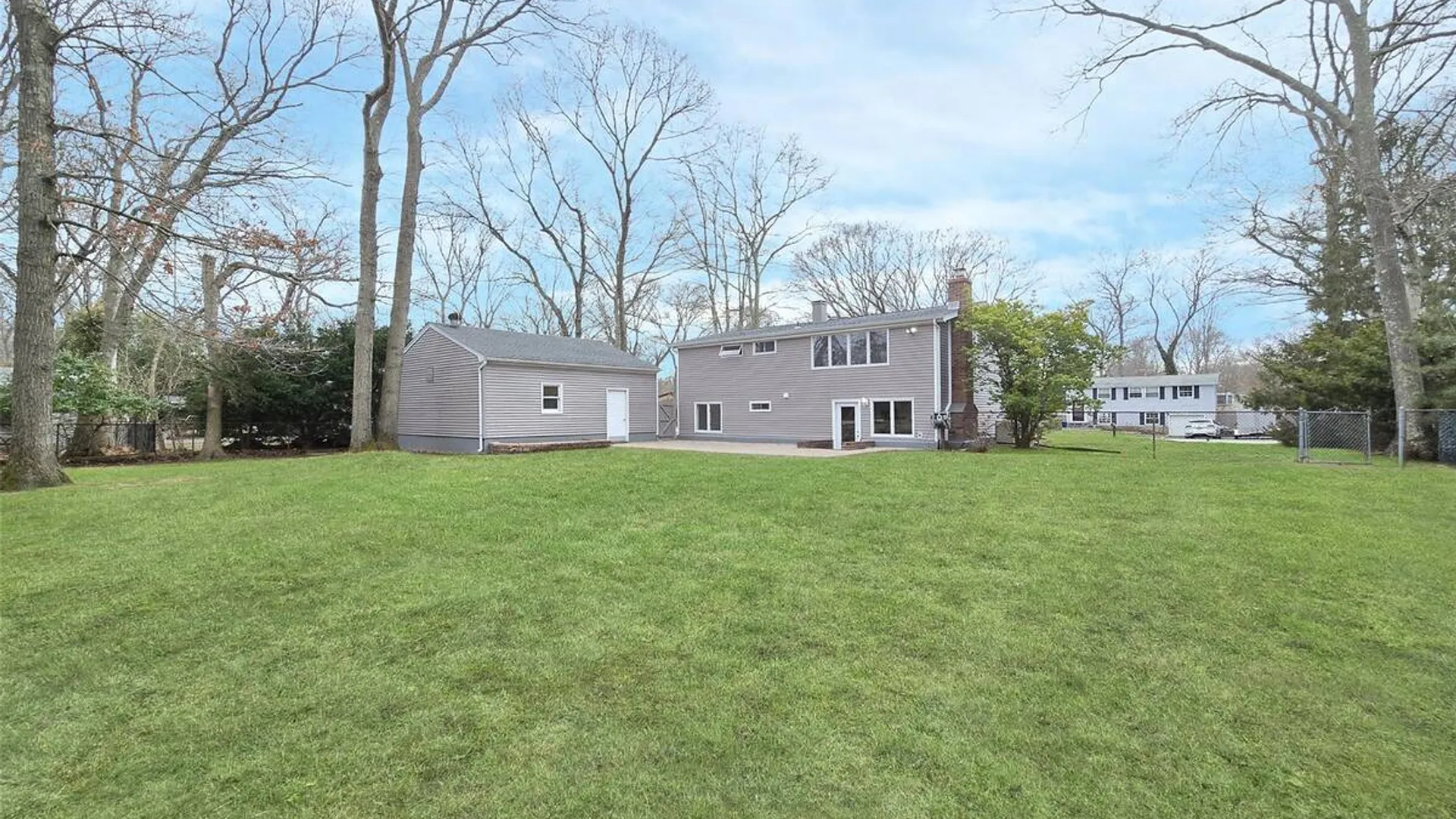 Property at 21 Possum Lane, East Setauket, NY 11733 23
