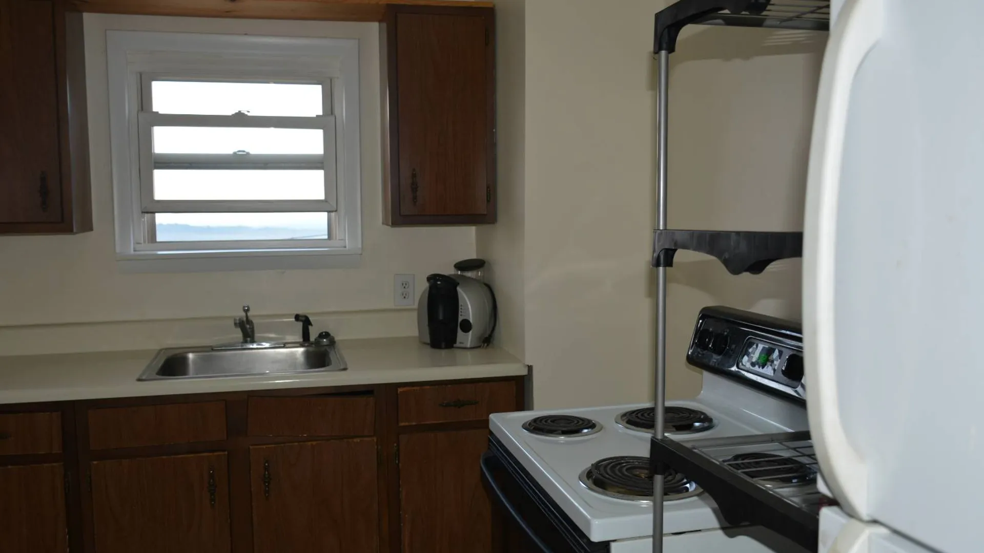 Property at 2 Western Avenue, Marlboro, NY 12542 4