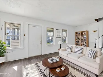 Property at 47 Birch Place, Buffalo, NY 14215 4
