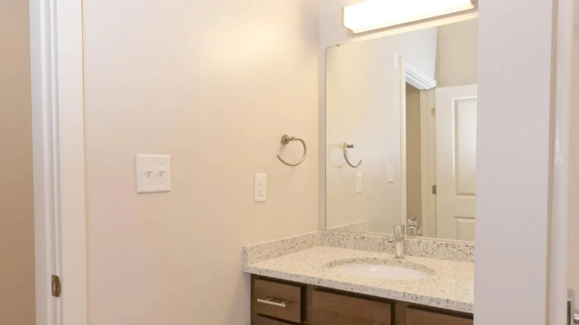 Property at 101 Nott Terrace, Schenectady, NY 12308 14