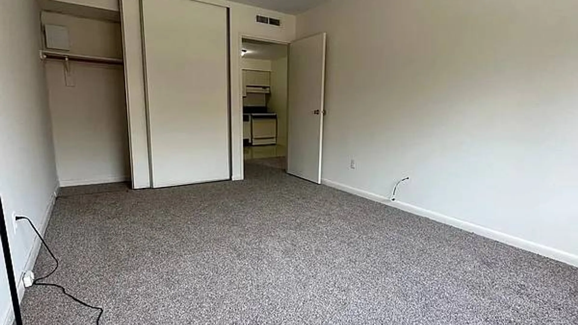Property at 2811 E 26th ST, Brooklyn, NY 11235 5