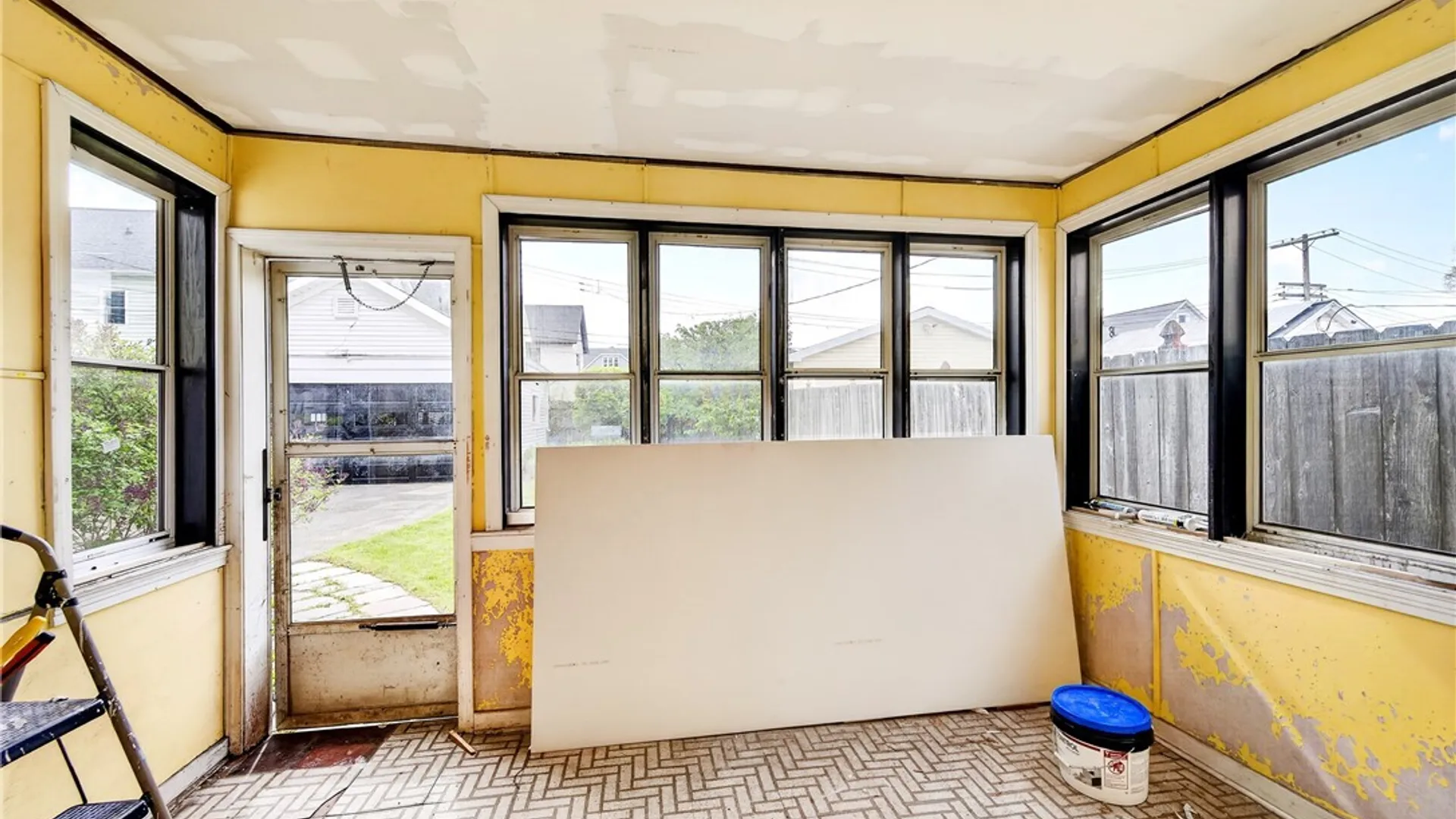 Property at 20 Arundel Road, Buffalo, NY 14216 14
