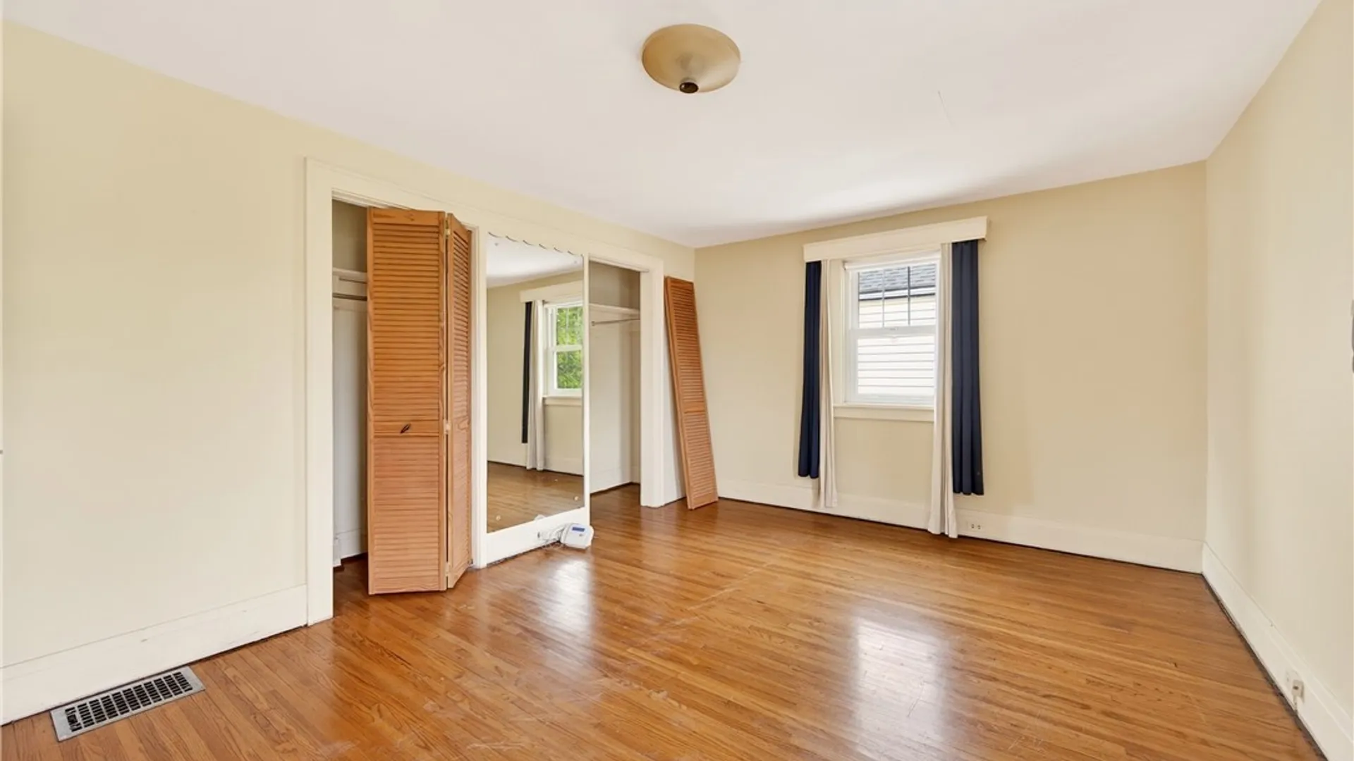 Property at 20 Arundel Road, Buffalo, NY 14216 23