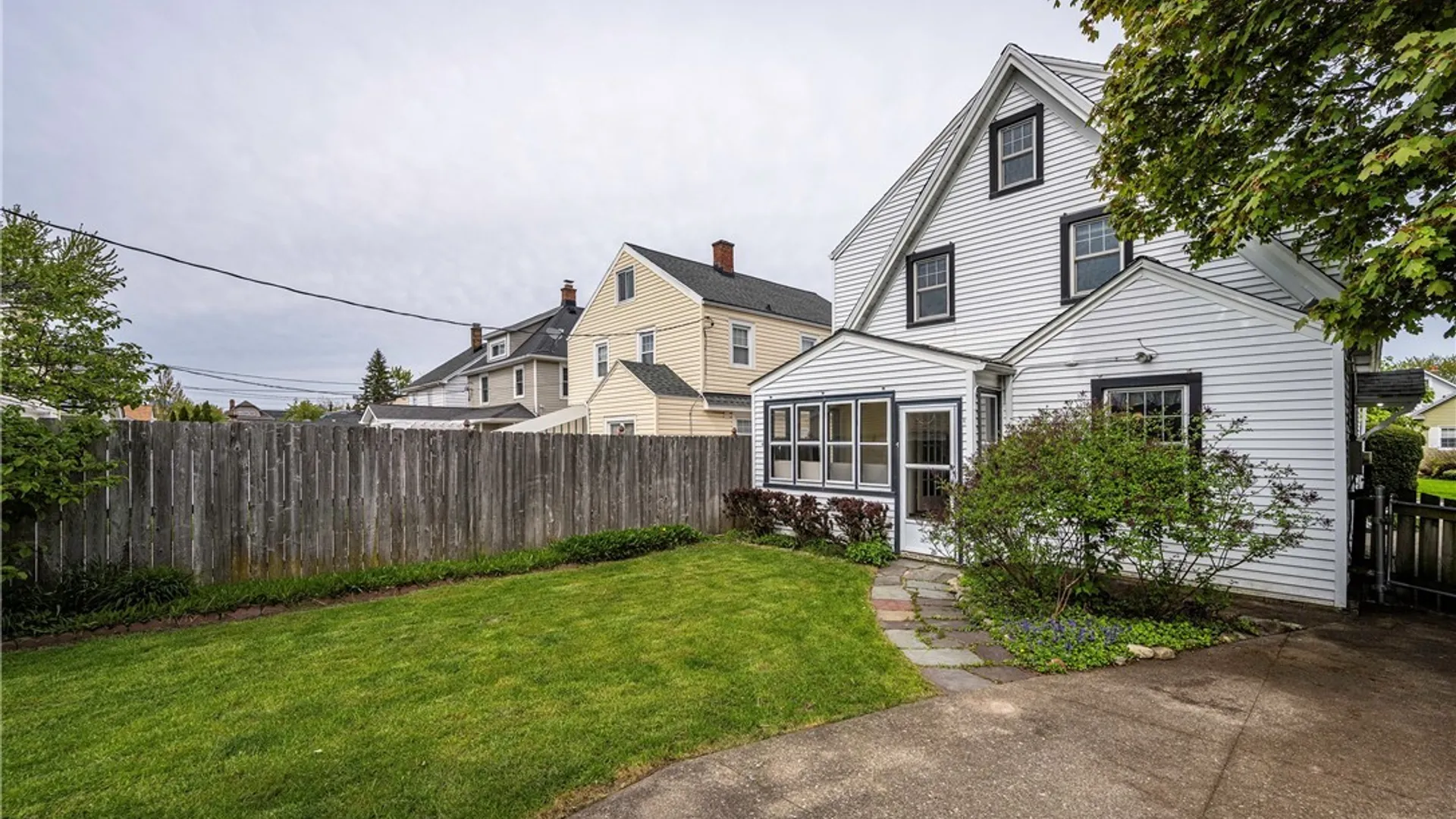 Property at 20 Arundel Road, Buffalo, NY 14216 42