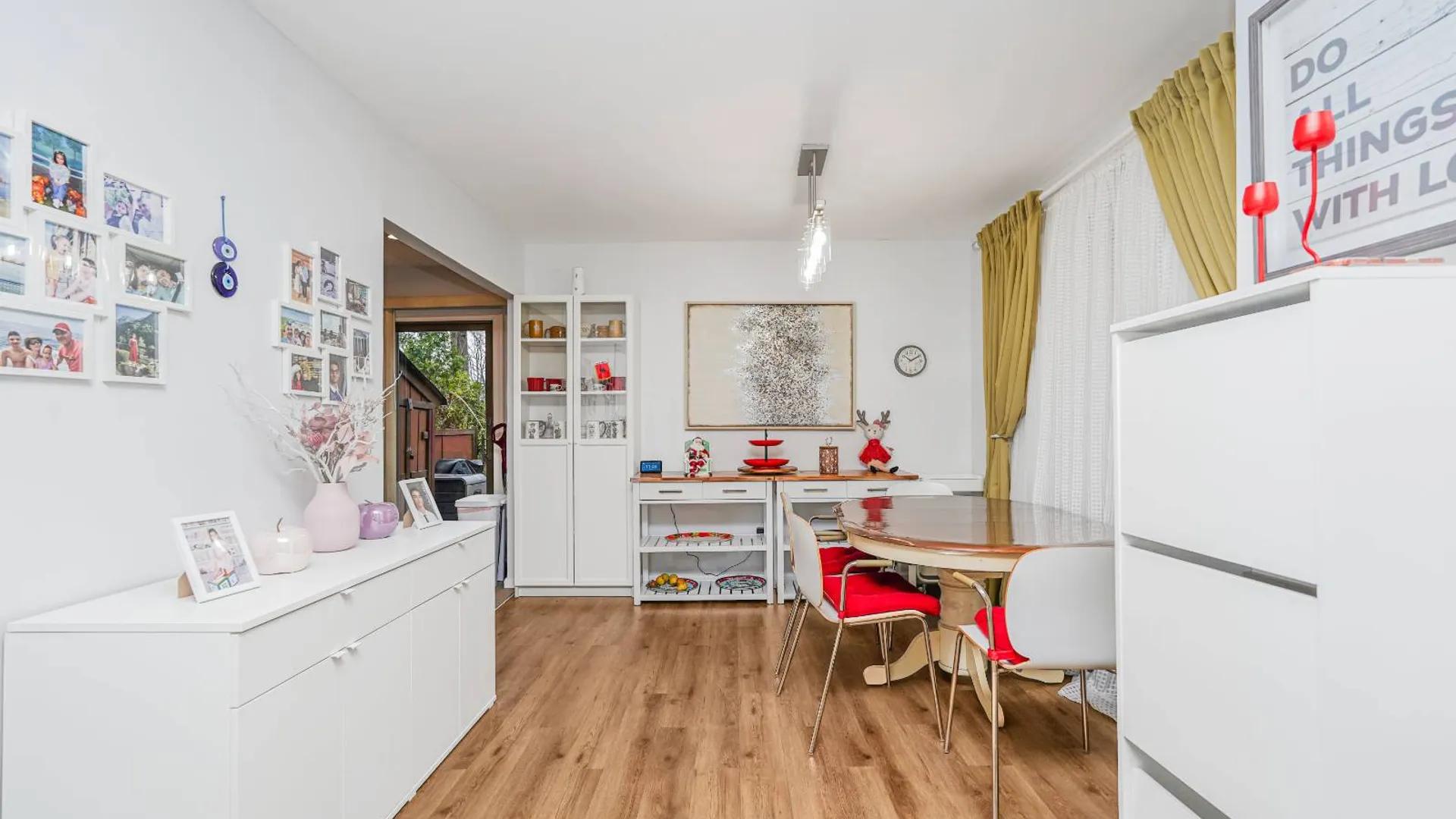 Property at 82 Belmar Dr W, Staten Island, NY 10314 11