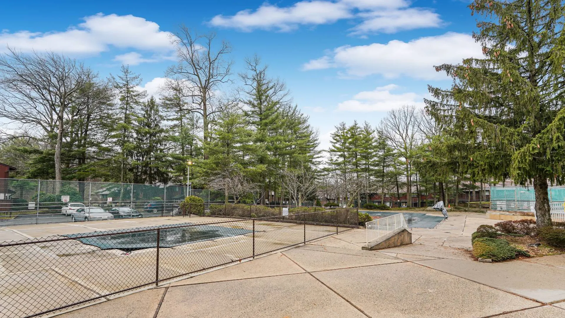 Property at 82 Belmar Dr W, Staten Island, NY 10314 30