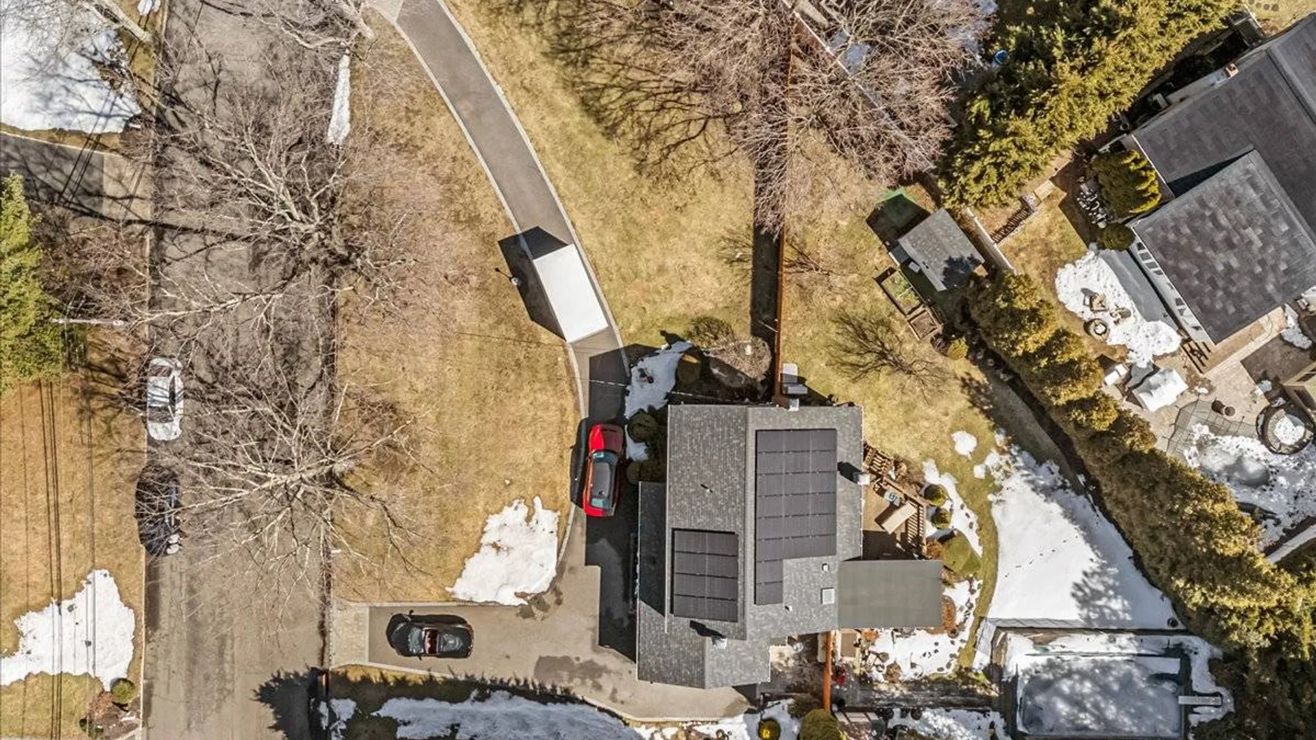 Property at 4 Andover Pl, Huntington, NY 11743 35