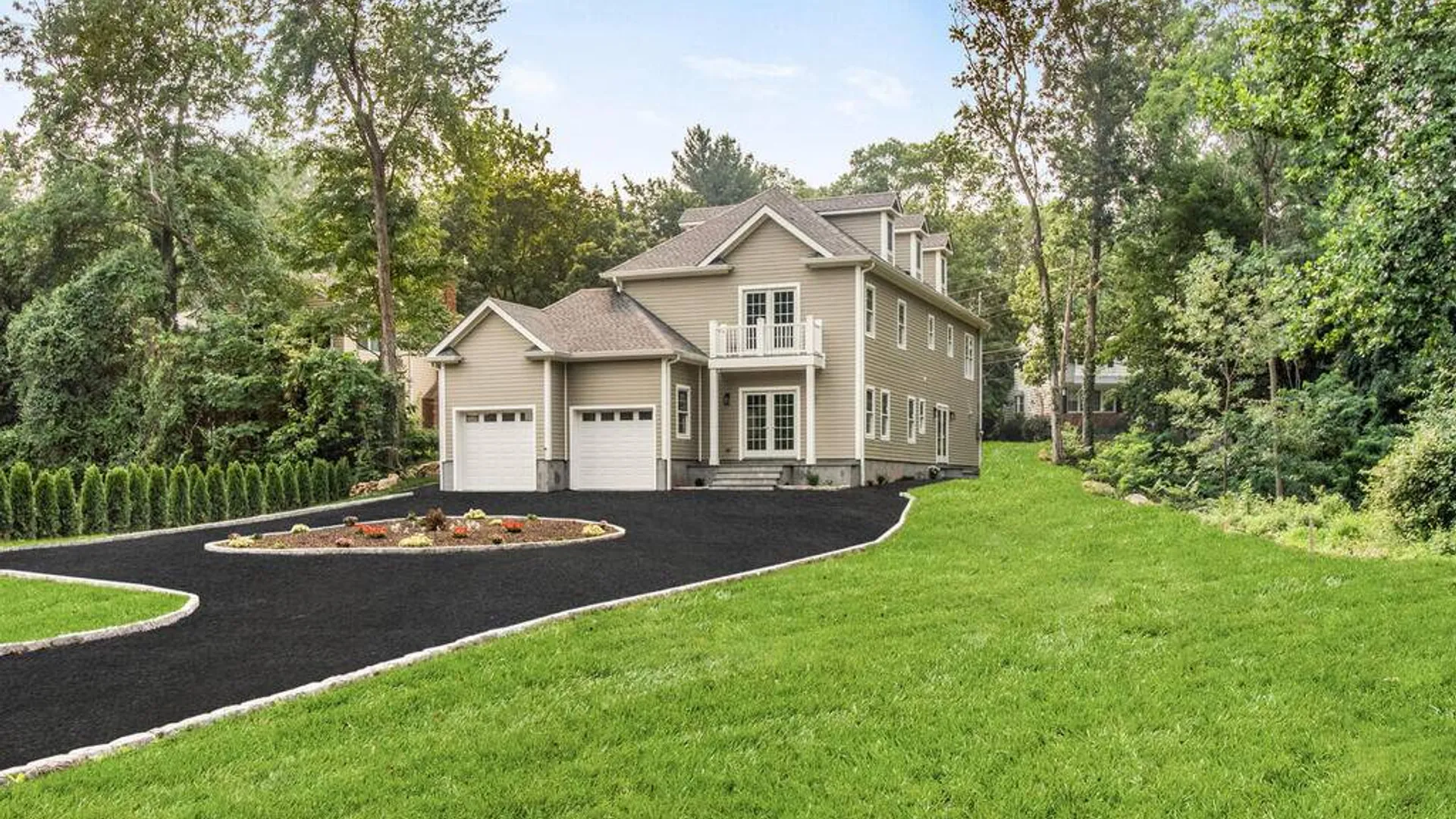 Property at 1 Kewanee Road, New Rochelle, NY 10804 4