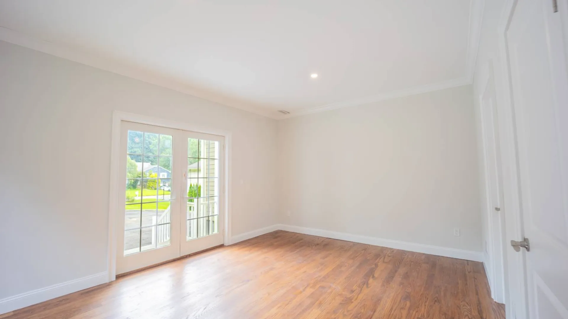 Property at 1 Kewanee Road, New Rochelle, NY 10804 45