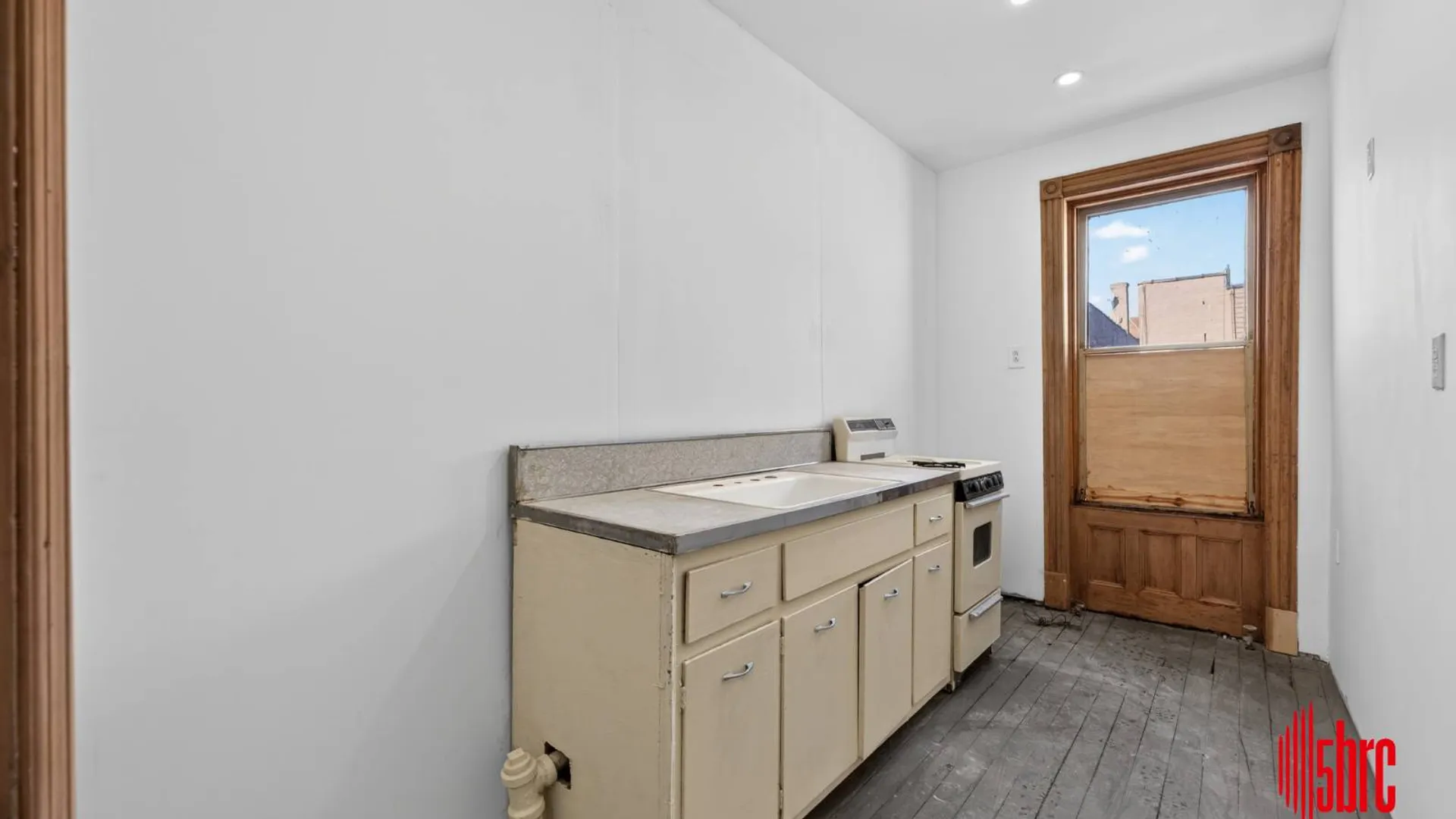 Property at 1191 Dean St, Brooklyn, NY 11216 3