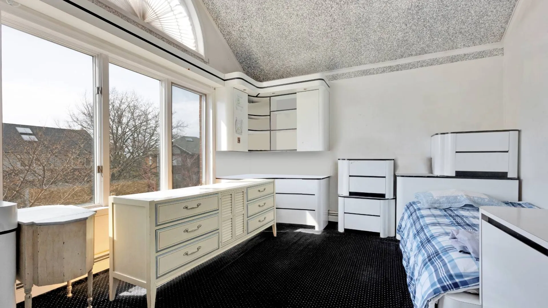 Property at 708 Park Lane, Cedarhurst, NY 11516 13