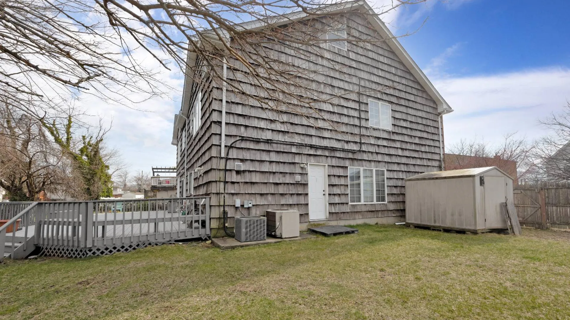 Property at 708 Park Lane, Cedarhurst, NY 11516 24