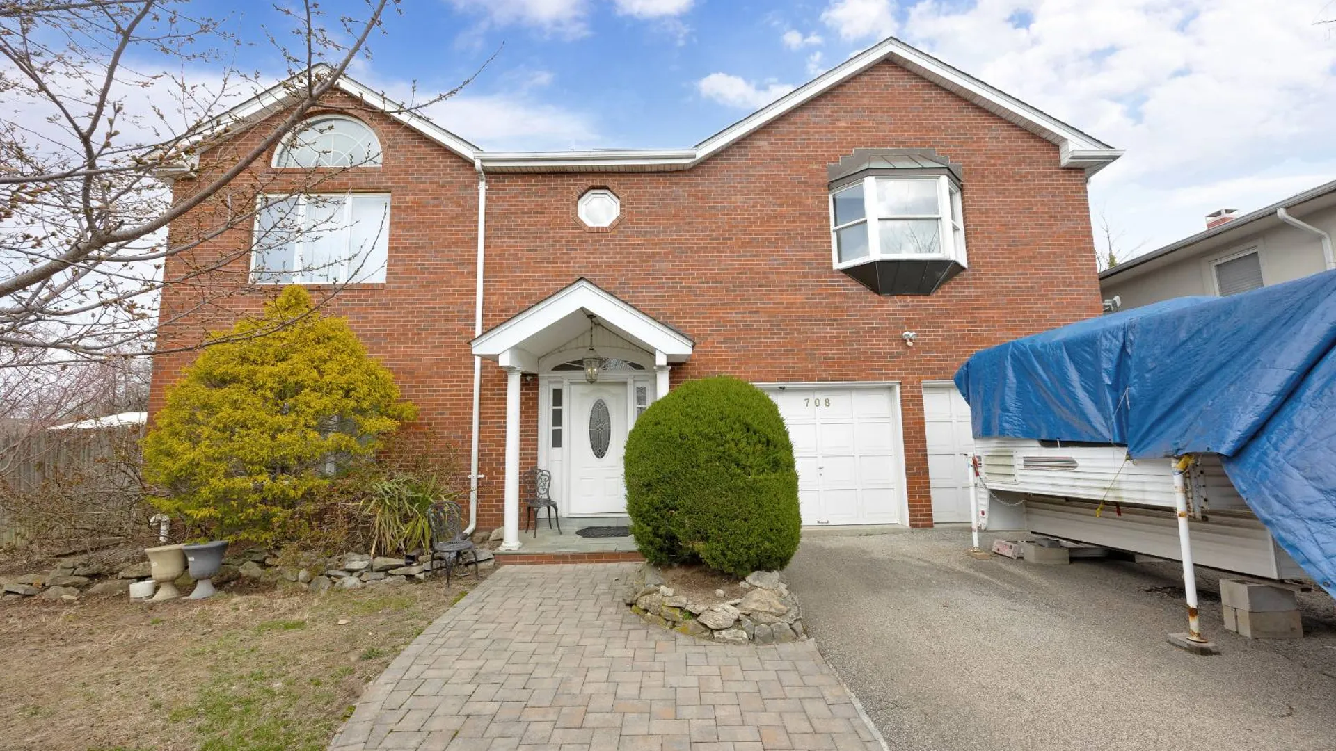 Property at 708 Park Lane, Cedarhurst, NY 11516 35
