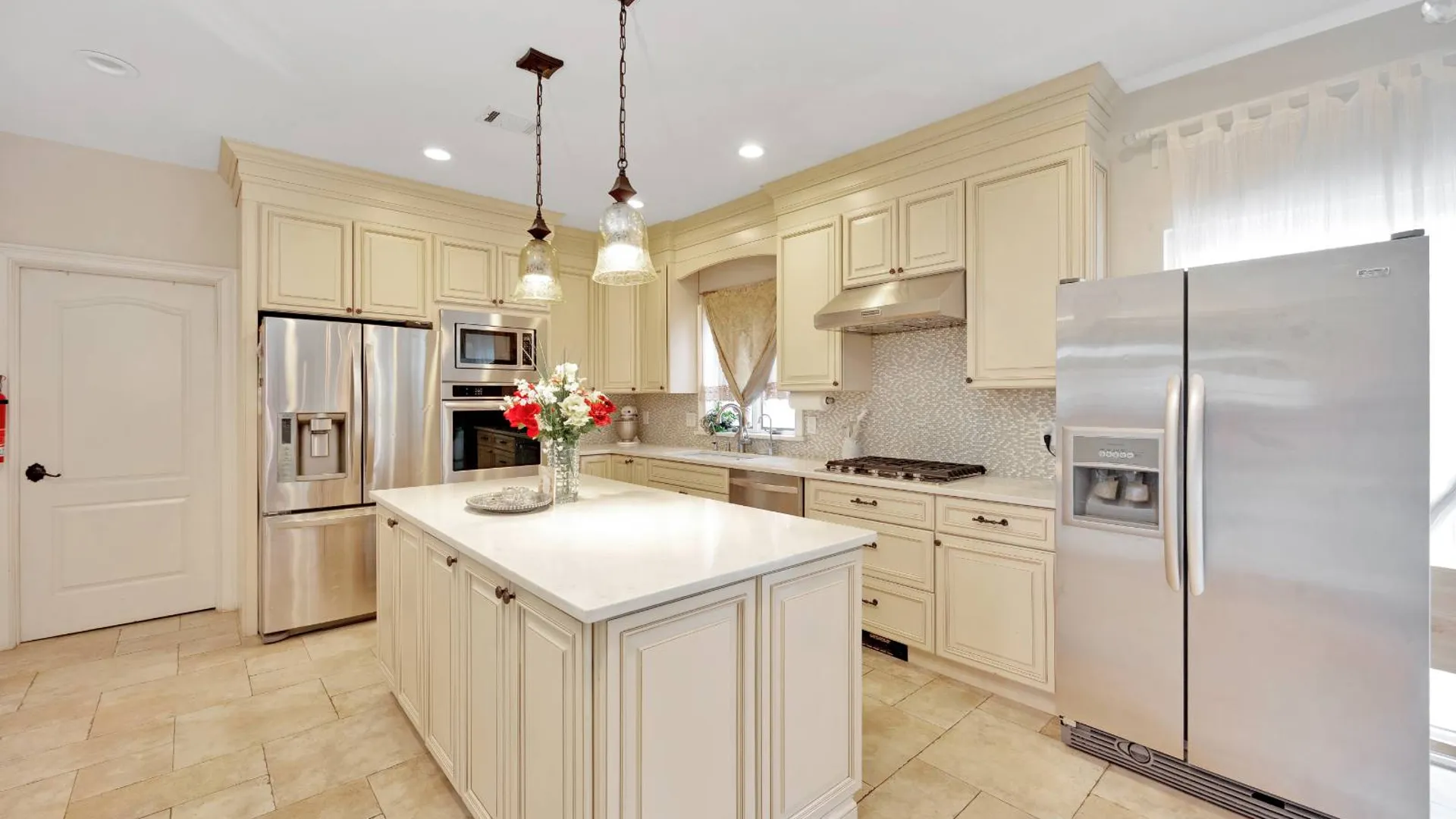 Property at 708 Park Lane, Cedarhurst, NY 11516 6