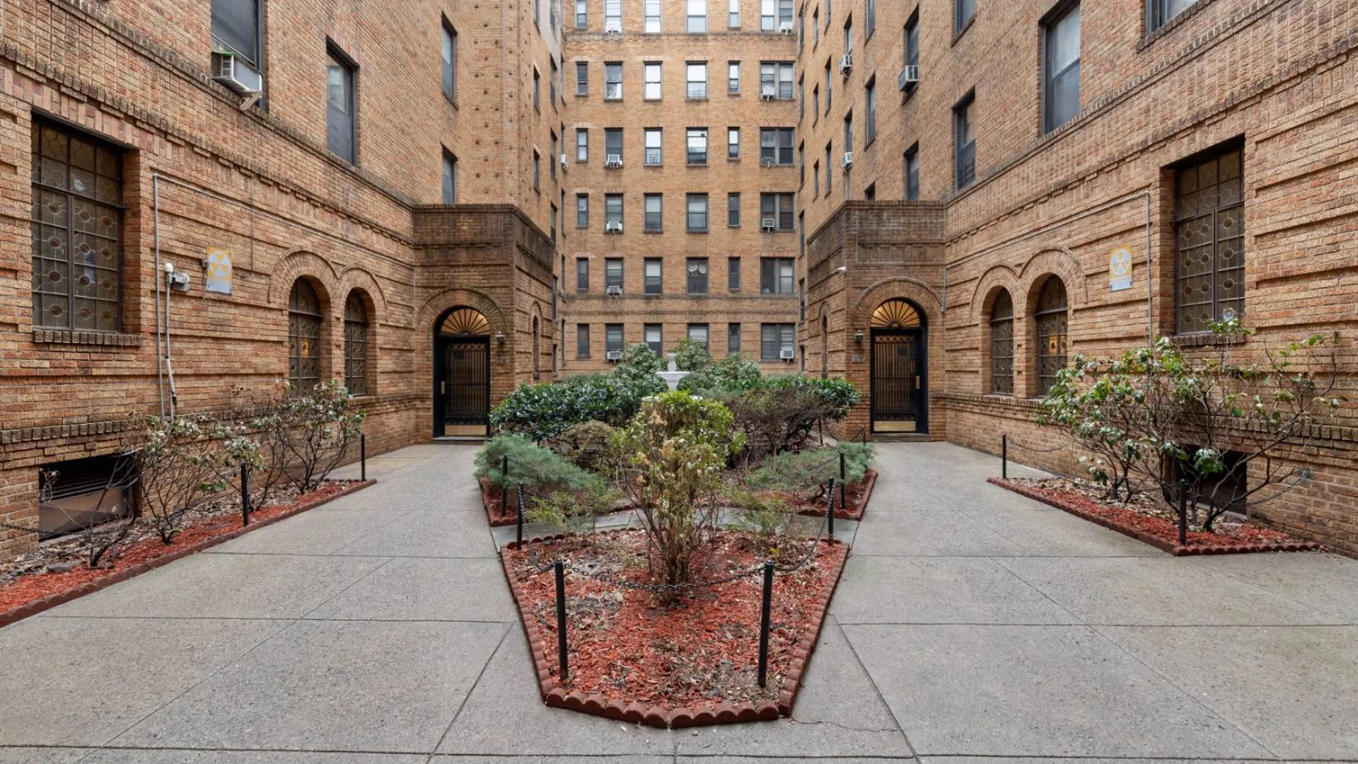 Property at 83-44 Lefferts Blvd, Kew Gardens, NY 11415 21