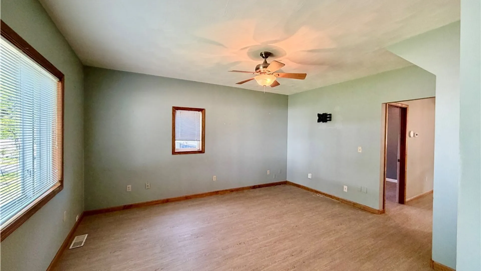 Property at 281 8th Street, Oswego, NY 13126 9