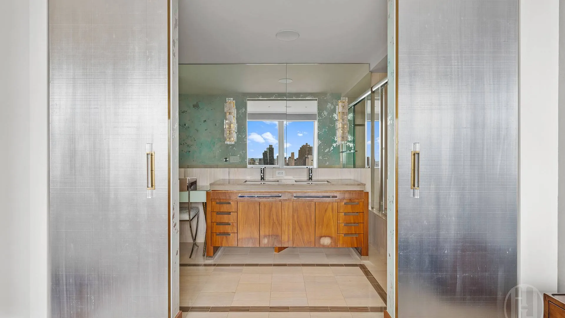 Property at 400 Fifth Avenue, New York, NY 10016 12