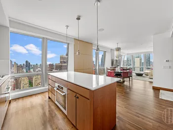 Property at 400 Fifth Avenue, New York, NY 10016