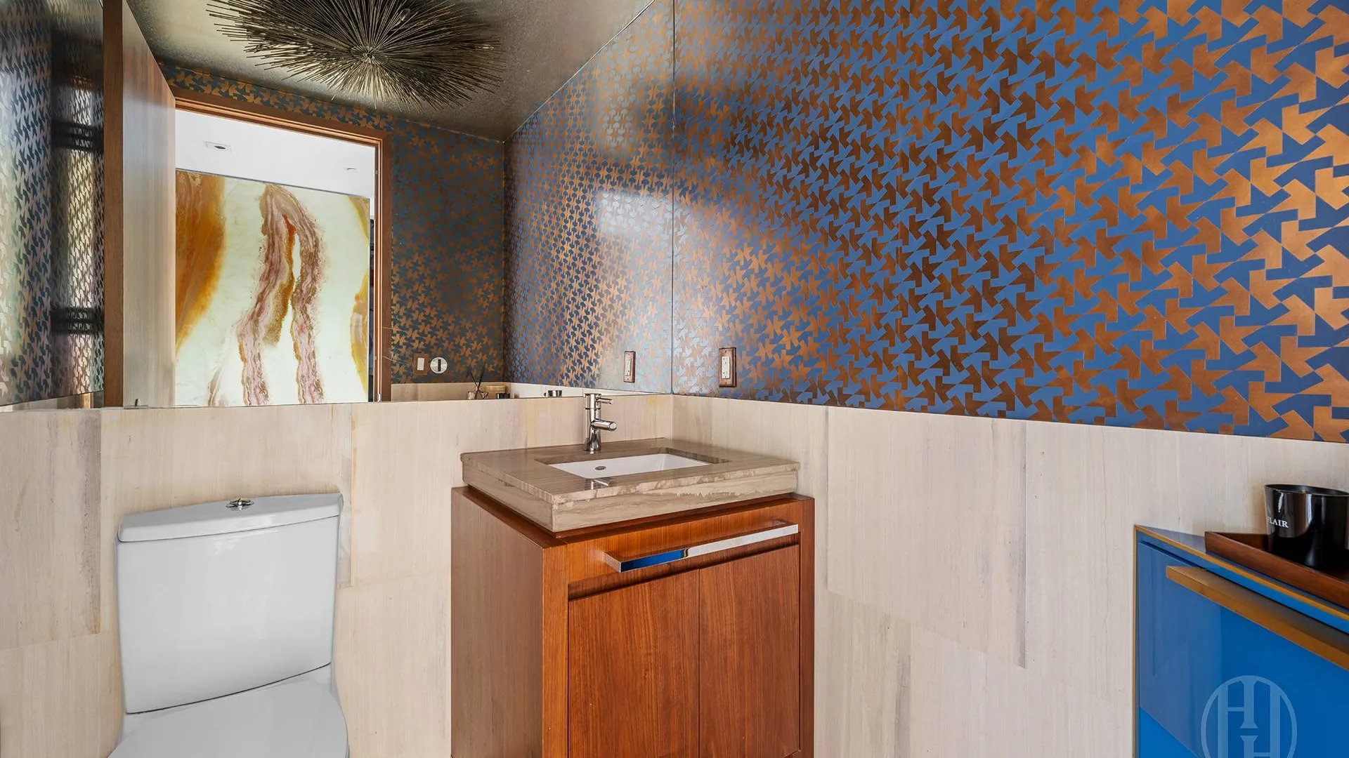 Property at 400 Fifth Avenue, New York, NY 10016 4