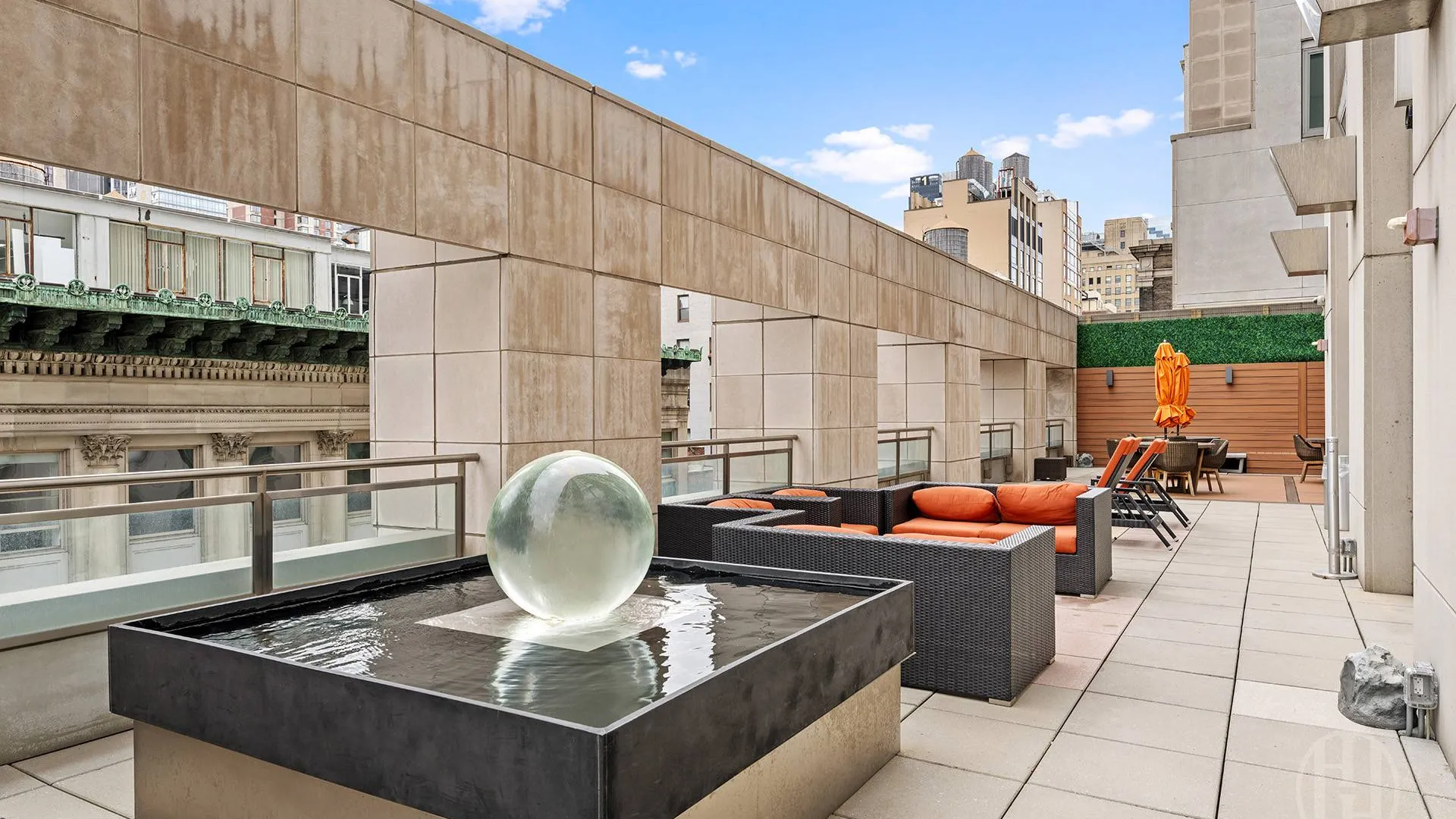 Property at 400 Fifth Avenue, New York, NY 10016 5