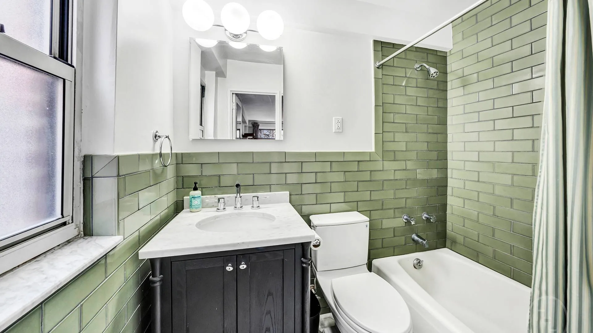 Property at 525 East 82nd Street, New York, NY 10028 6