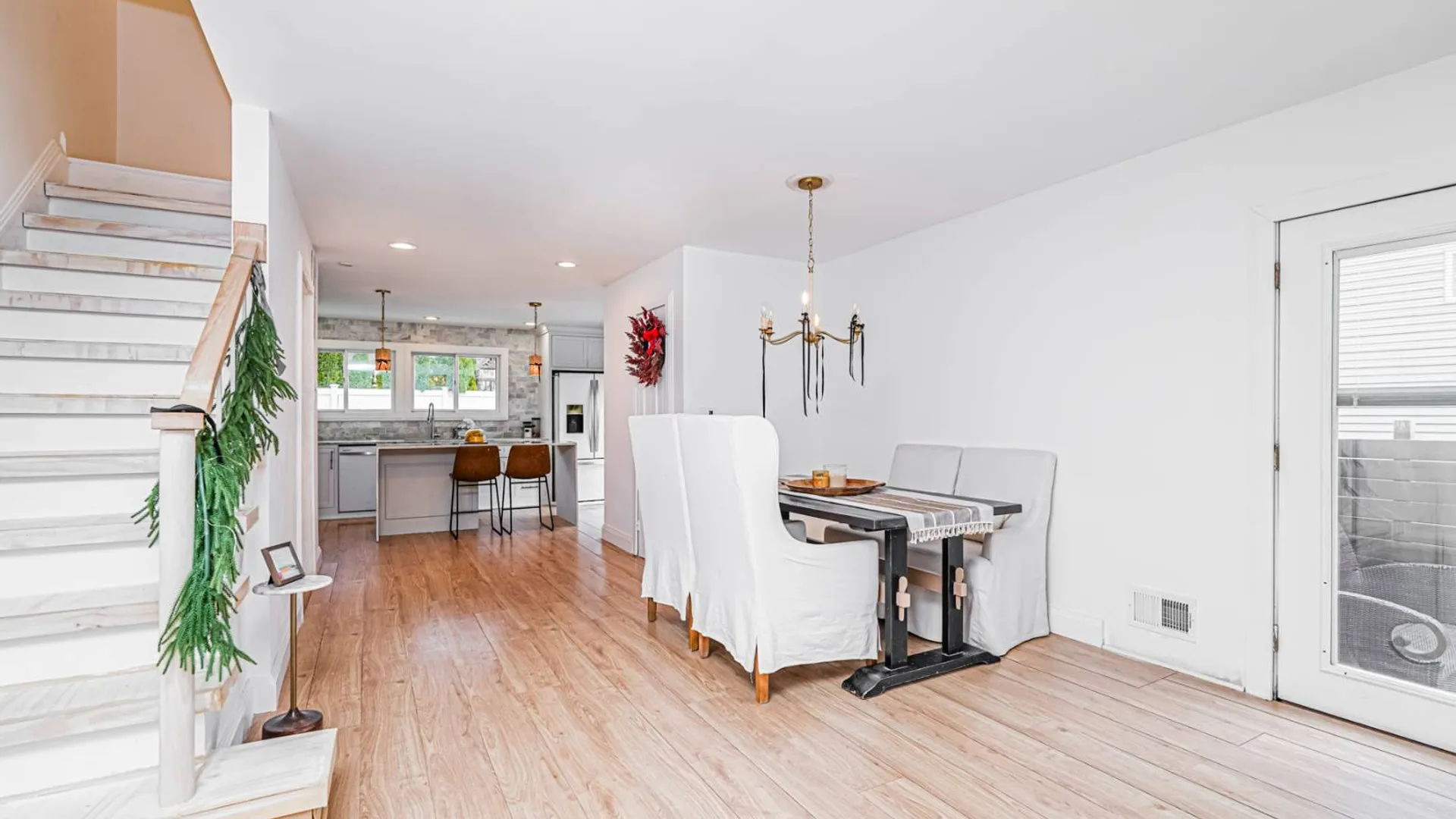 Property at 170 Darnell Lane, Staten Island, NY 10309 10
