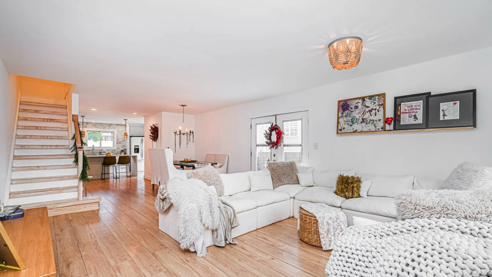 Property at 170 Darnell Lane, Staten Island, NY 10309 2