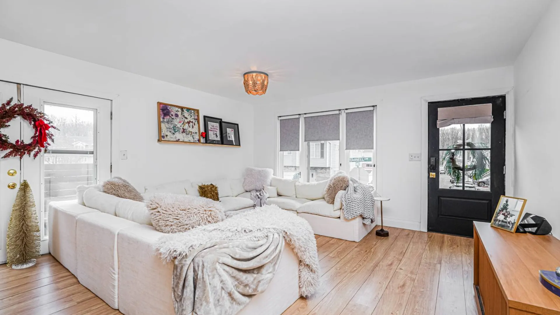 Property at 170 Darnell Lane, Staten Island, NY 10309 4