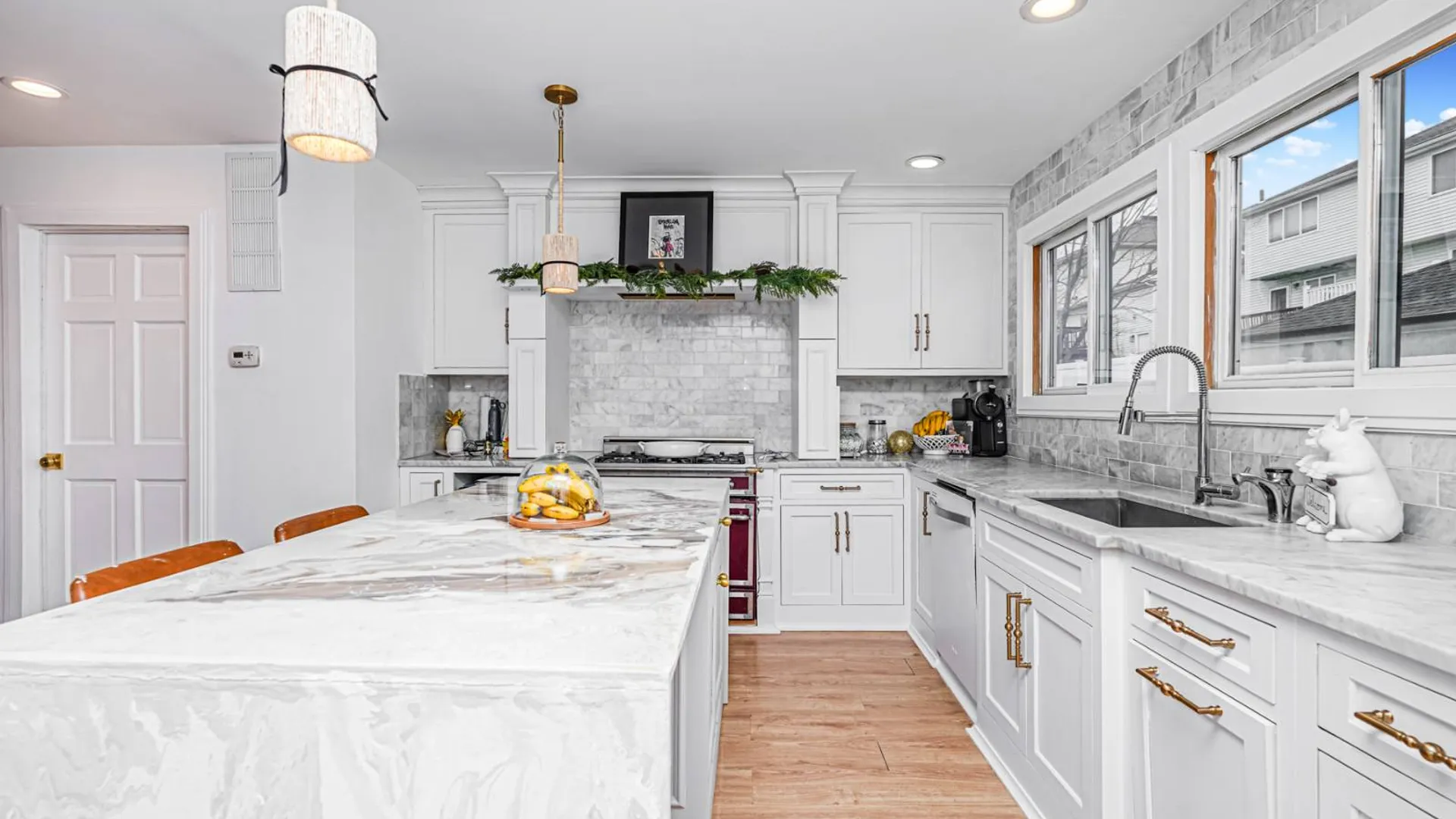Property at 170 Darnell Lane, Staten Island, NY 10309 8