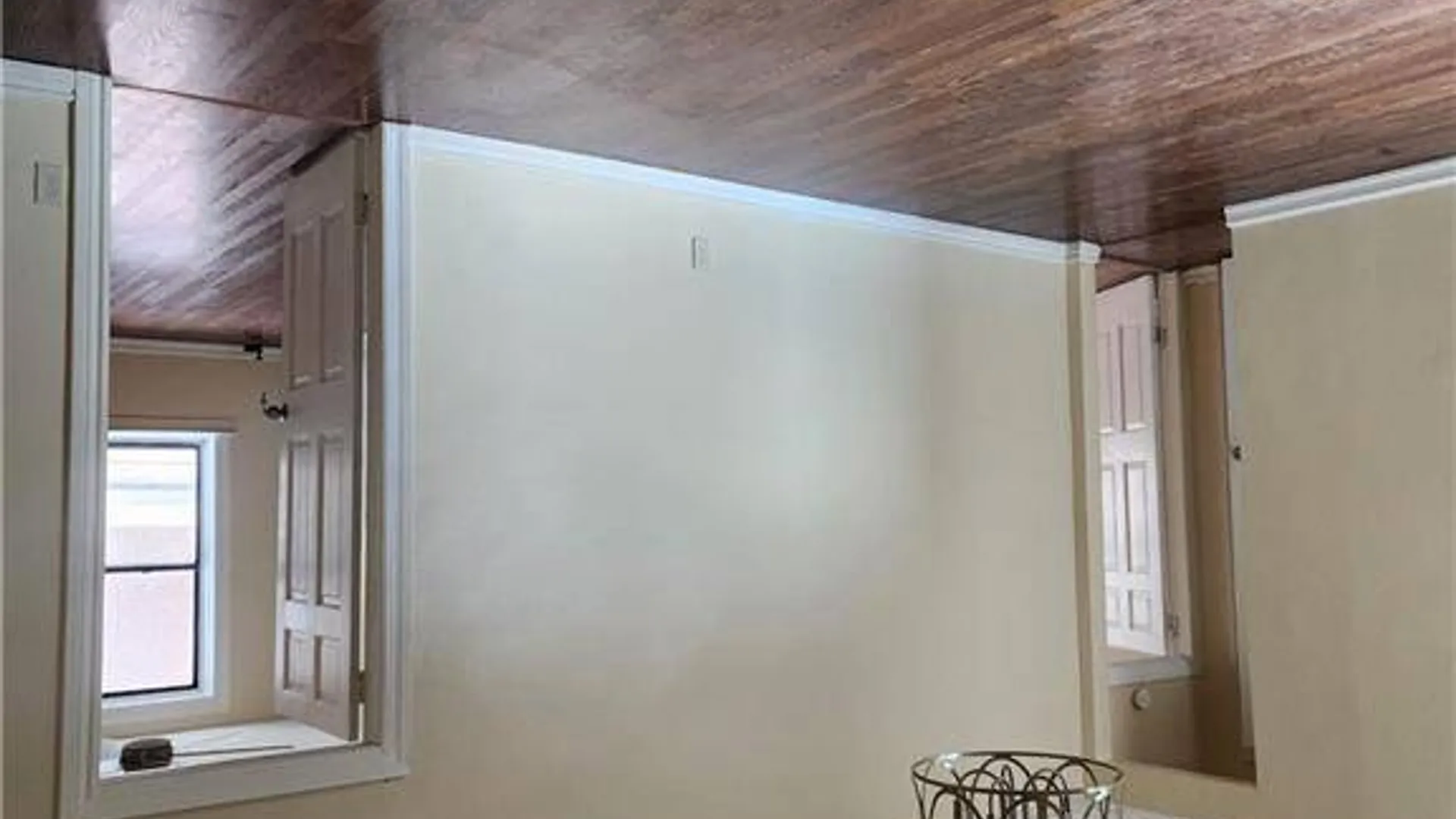 Property at 590 Parkside Ave, Brooklyn, NY 11226 10