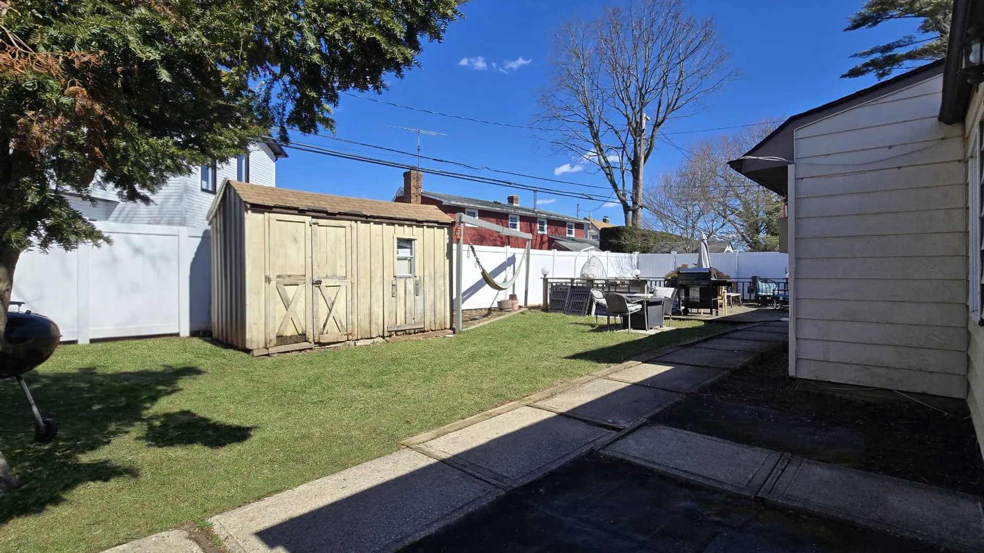 Property at 5 South Ln, Levittown, NY 11756 20