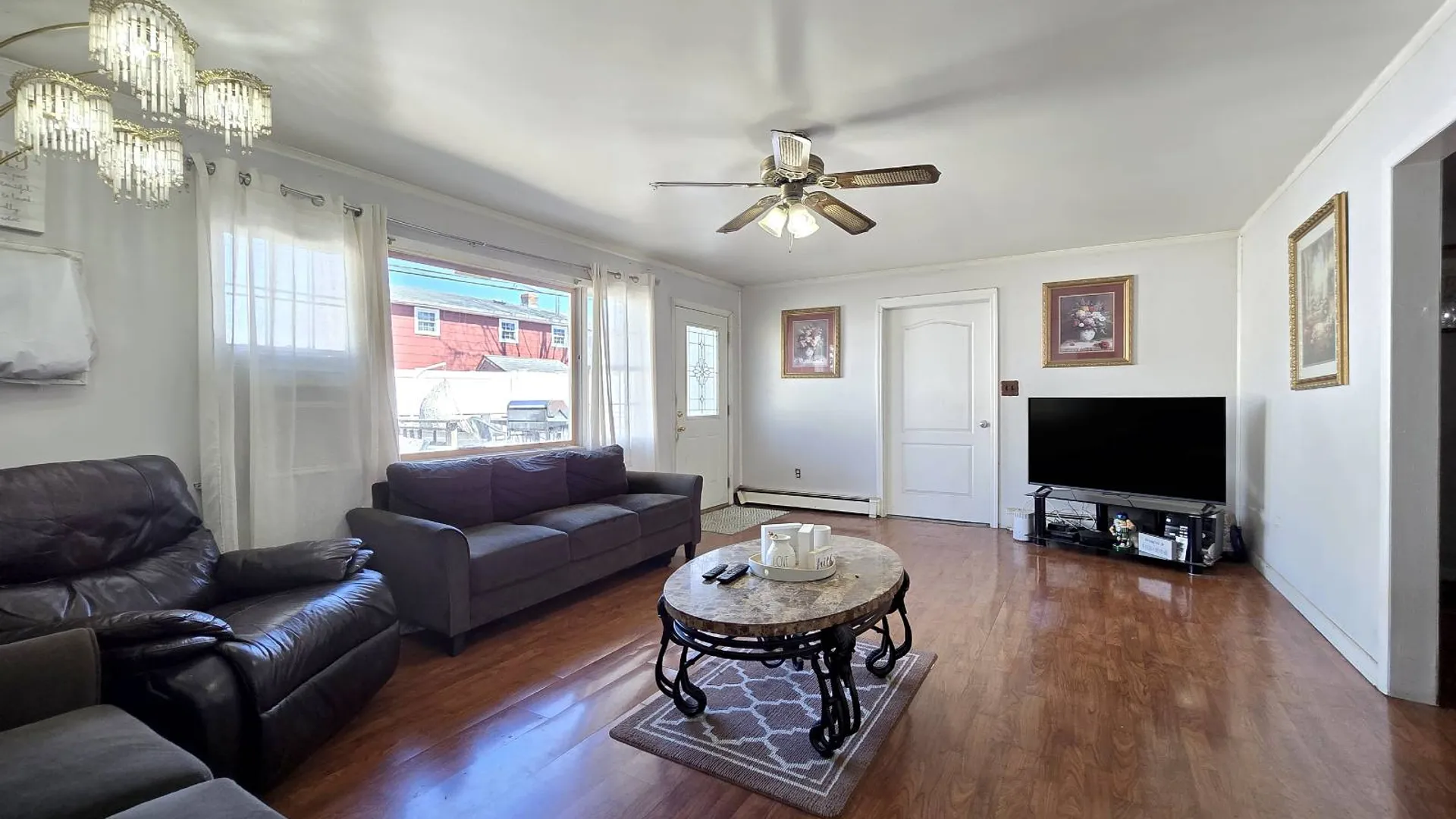 Property at 5 South Ln, Levittown, NY 11756 6