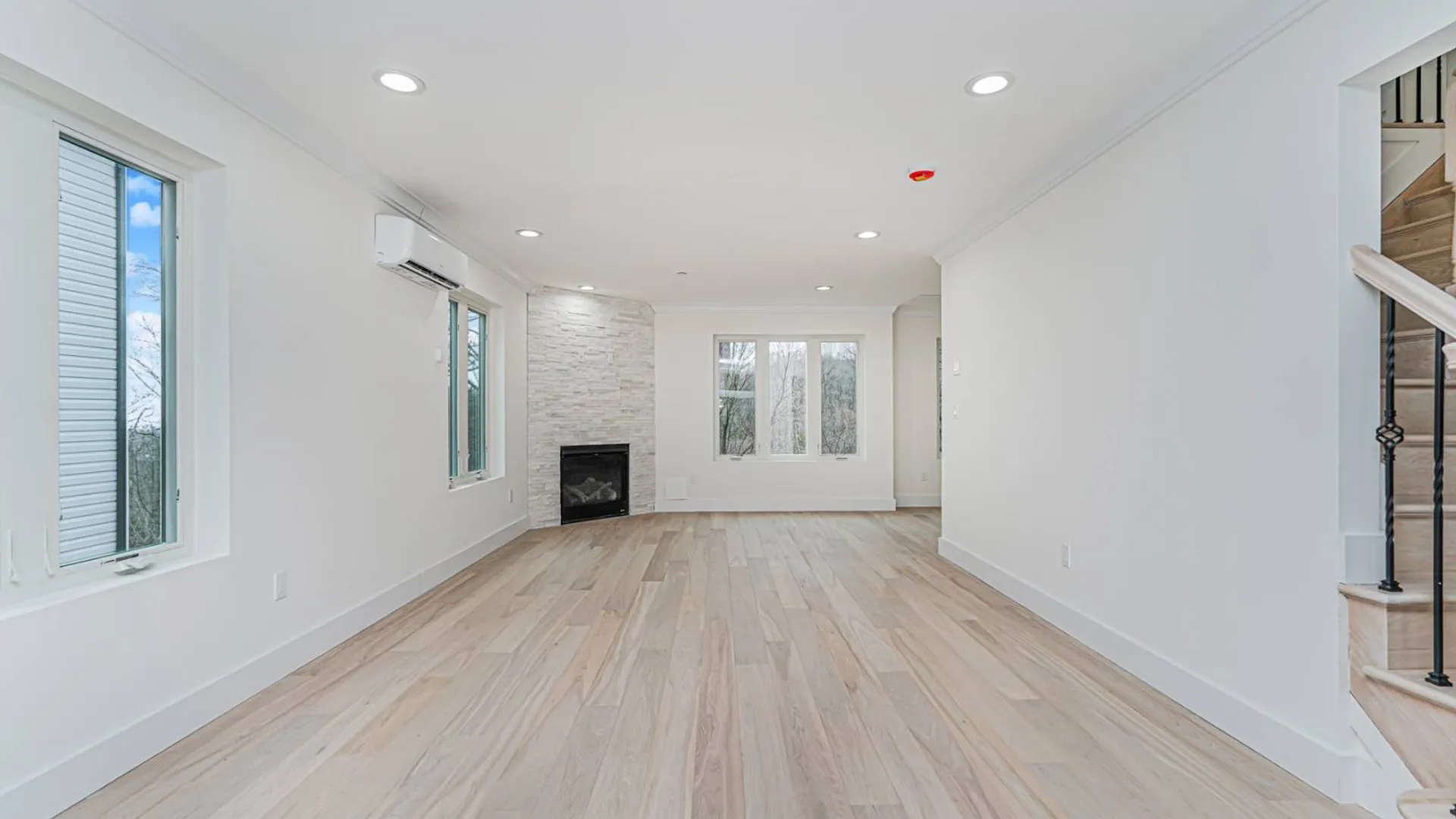 Property at 54 Cedarcliff Road, Staten Island, NY 10301 6