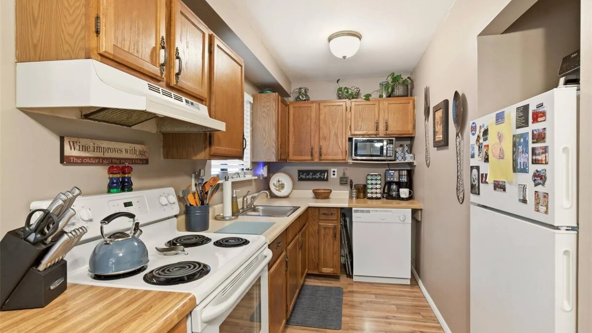 Property at 17 Westminster Lane, West Islip, NY 11795 17