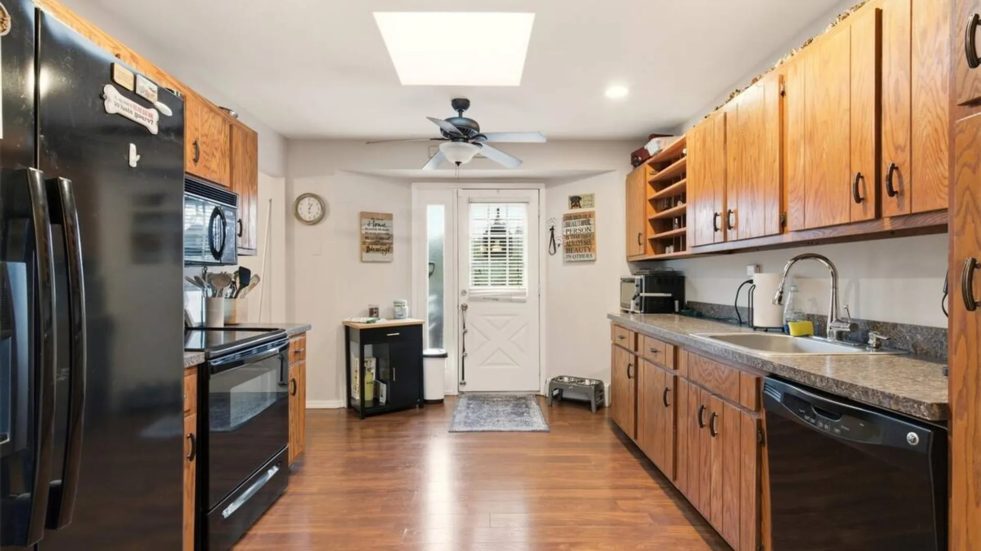 Property at 17 Westminster Lane, West Islip, NY 11795 7